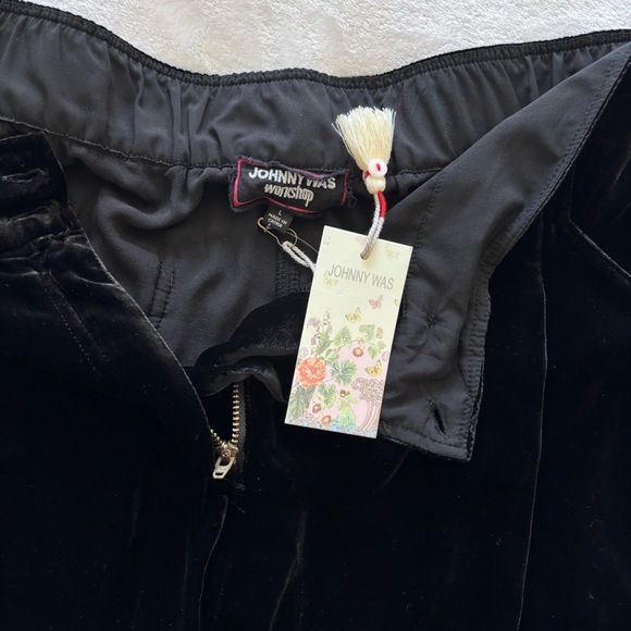 JOHNNY WAS Steffania Black Velvet Wide Leg Pleat Trouser--L - Picture 10 of 16